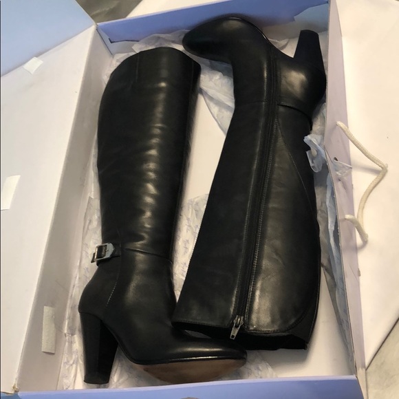 Leather boots - Picture 12 of 12